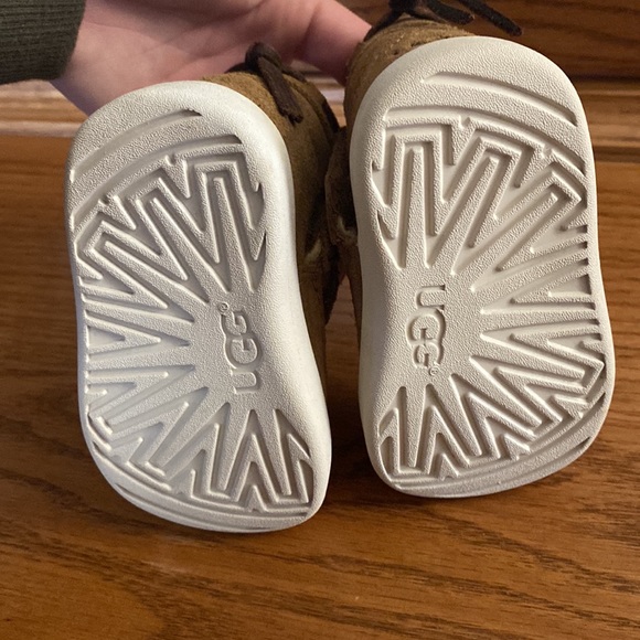 Baby UGG boots - Picture 4 of 6